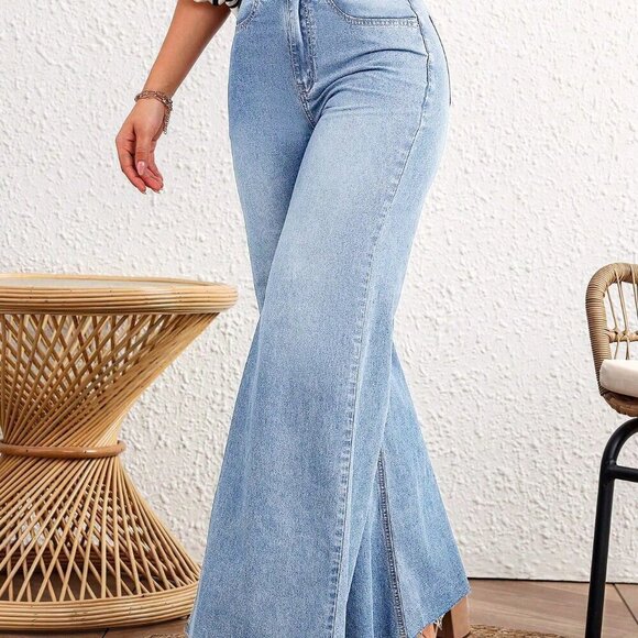 Light Wash Casual Women's Loose Fit Wide Leg Jeans w/Pockets - Picture 5 of 7